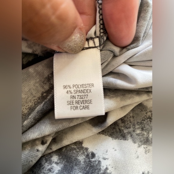 SIMPLY VERA - VERA WANG TOP SIZE EXTRA LARGE 🌟EUC🌟 - Picture 7 of 11